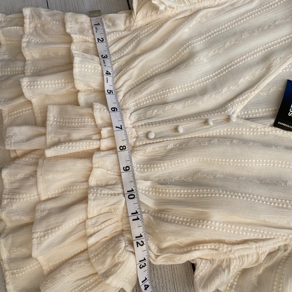 EXPRESS Tiered Ruffle Embroidered Top - Picture 7 of 11